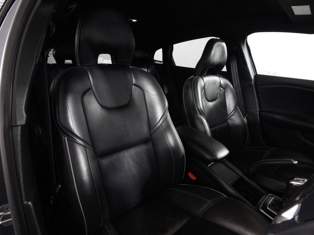 Used Volvo V40 2018 for sale - 76297074: Photo 10