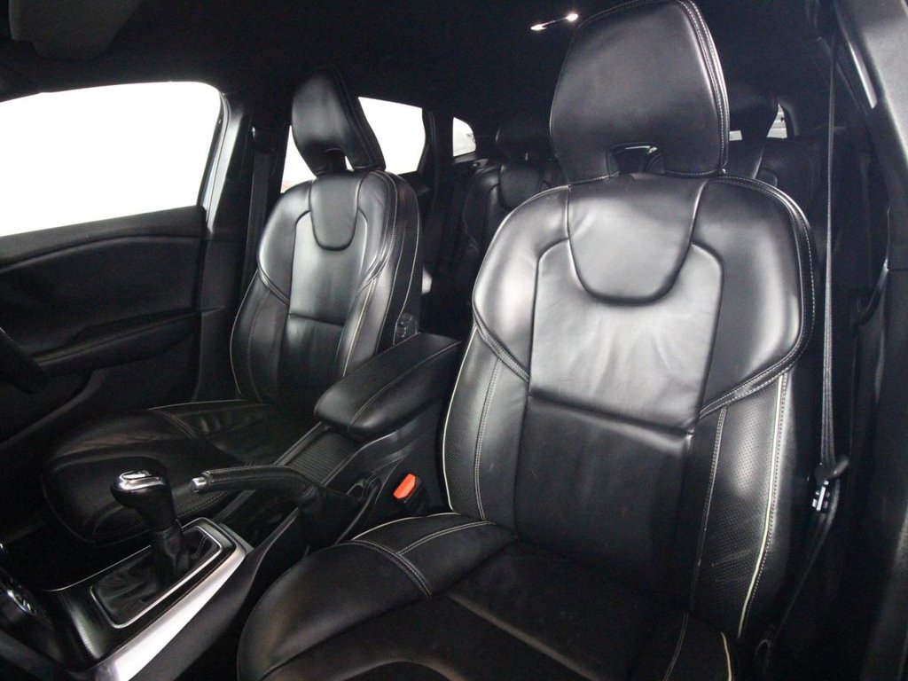 Used Volvo V40 2018 for sale - 76297074: Photo 12