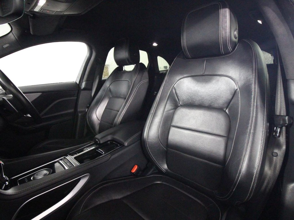 Used Jaguar F-Pace 2019 for sale - 76496181: Photo 12