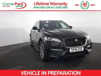 Used Jaguar F-Pace 2019 for sale - 76496181: Photo