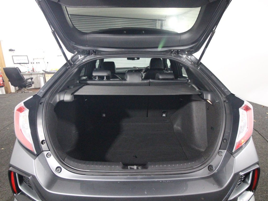 Used Honda Civic 2020 for sale - 77263387: Photo 17