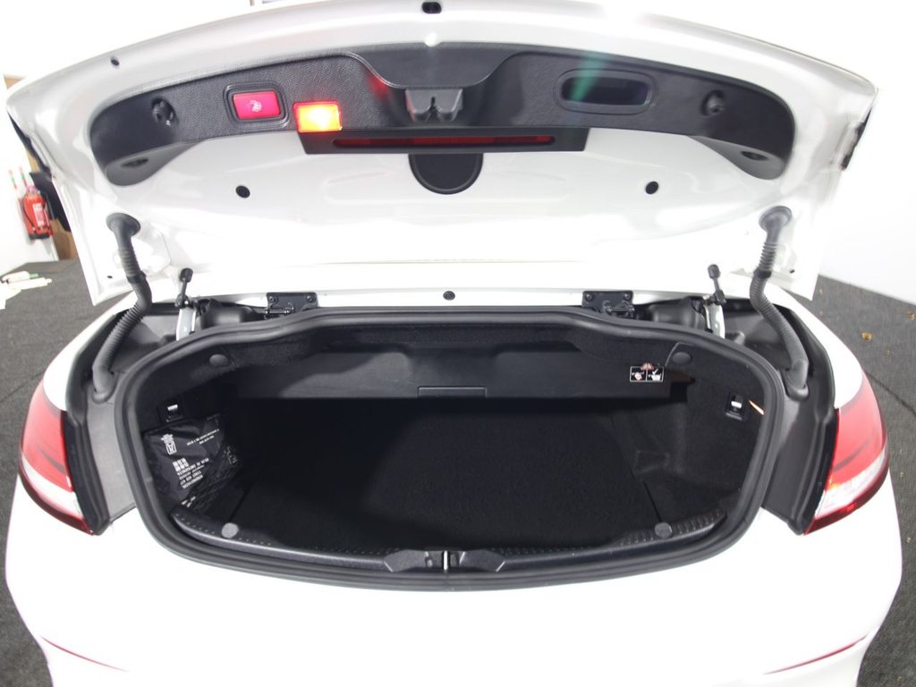 Used Mercedes-Benz C Class 2019 for sale - 76454175: Photo 18