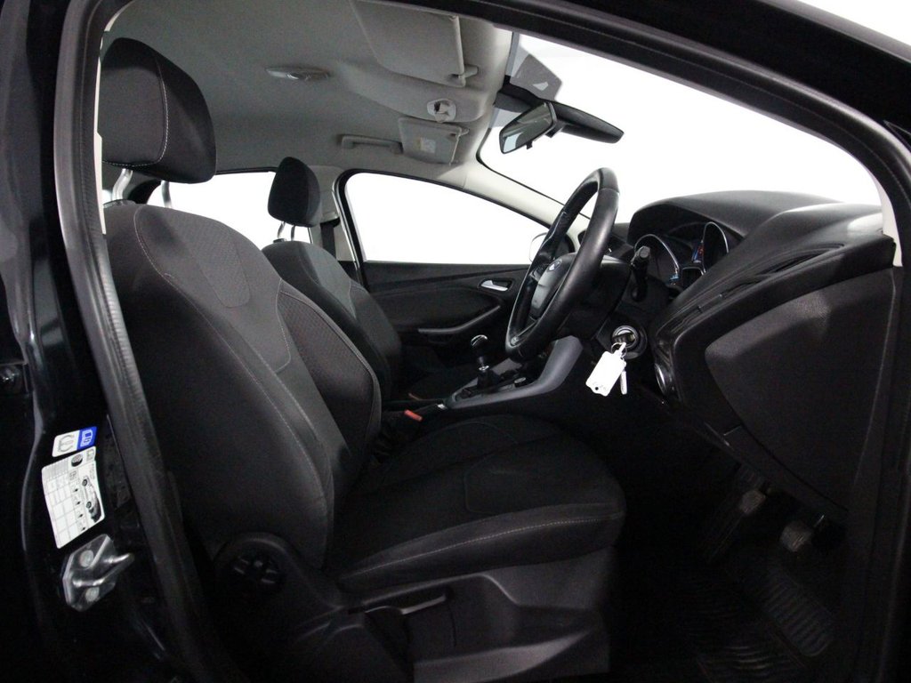 Used Ford Focus 2015 for sale - 75875633: Photo 9