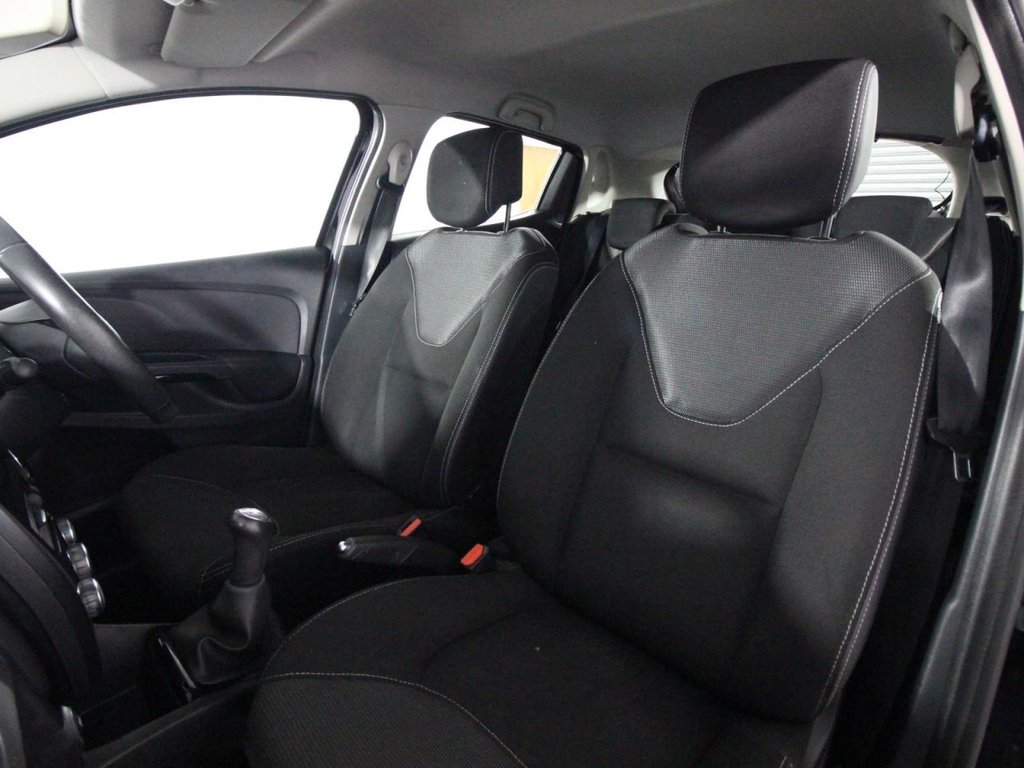 Used Renault Clio 2015 for sale - 77275696: Photo 12