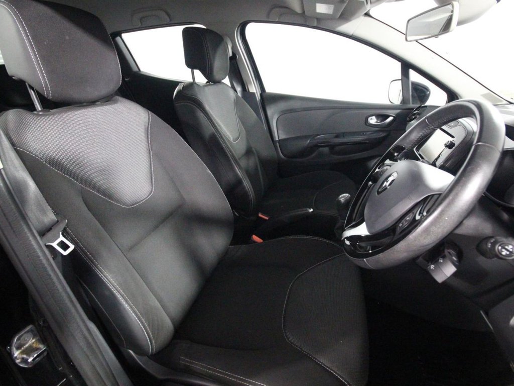 Used Renault Clio 2015 for sale - 77275696: Photo 9