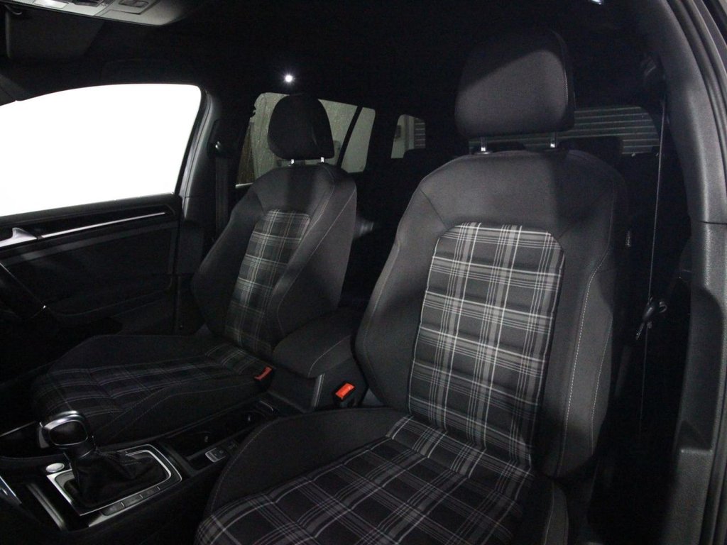 Used Volkswagen Golf 2016 for sale - 76840957: Photo 12