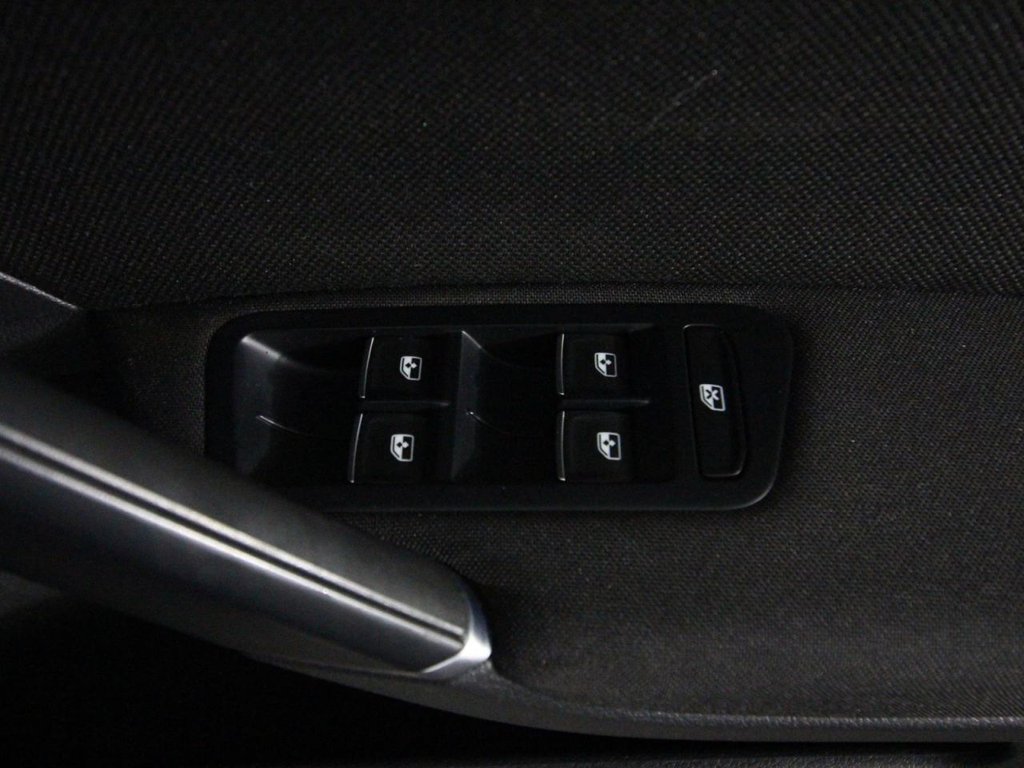 Used Volkswagen Golf 2016 for sale - 76840957: Photo 17