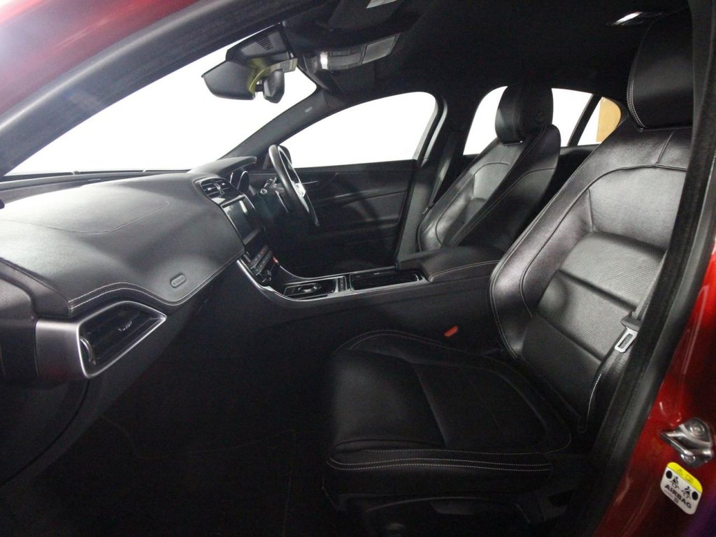 Used Jaguar XE 2019 for sale - 76454336: Photo 11