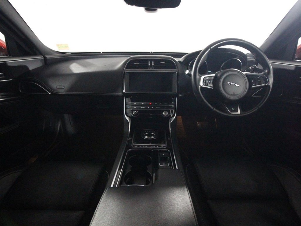 Used Jaguar XE 2019 for sale - 76454336: Photo 13