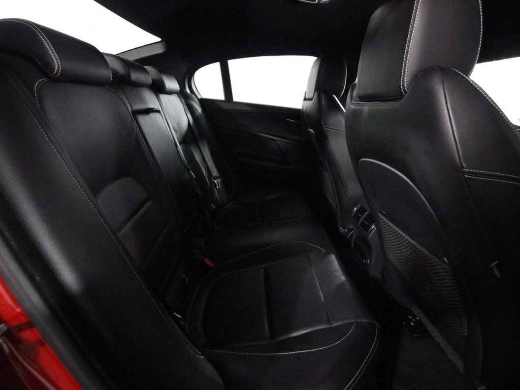 Used Jaguar XE 2019 for sale - 76454336: Photo 15