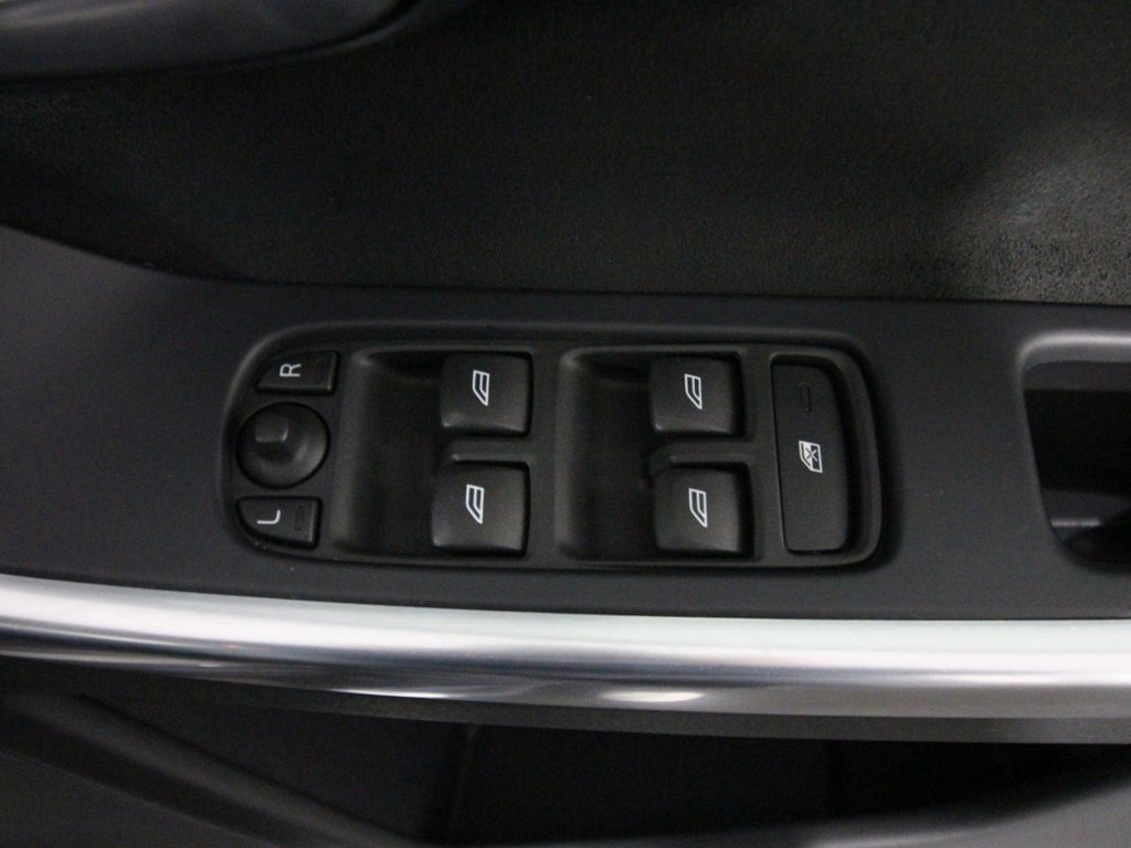 Used Volvo XC60 2017 for sale - 75727406: Photo 17