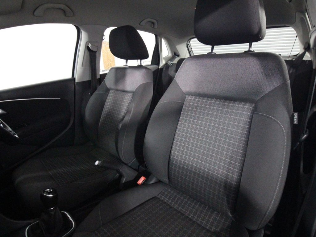 Used Volkswagen Polo 2015 for sale - 76297052: Photo 12