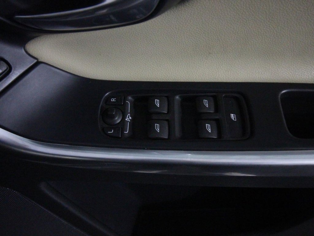 Used Volvo XC60 2017 for sale - 76356537: Photo 16