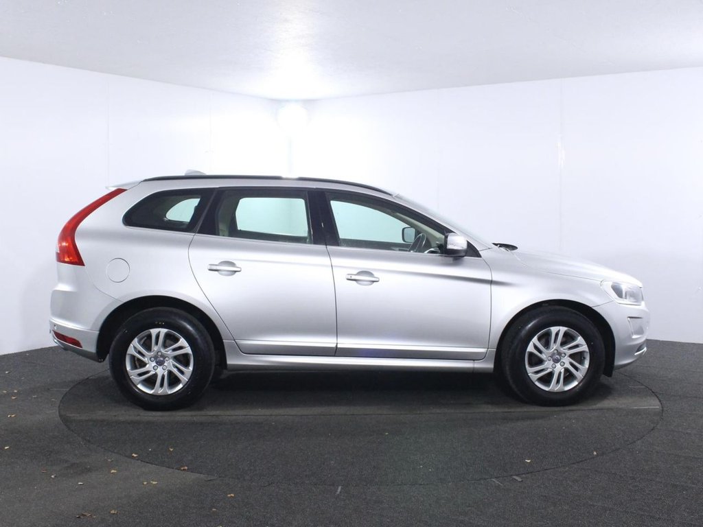 Used Volvo XC60 2017 for sale - 76356537: Photo 8