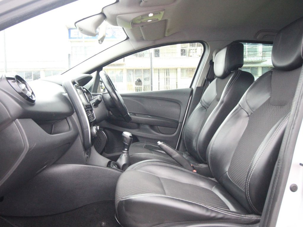 Used Renault Clio 2018 for sale - 76417039: Photo 11