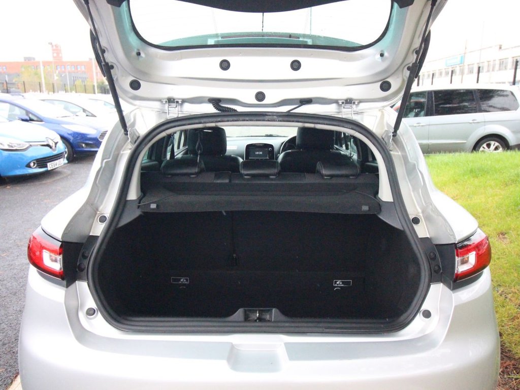 Used Renault Clio 2018 for sale - 76417039: Photo 17