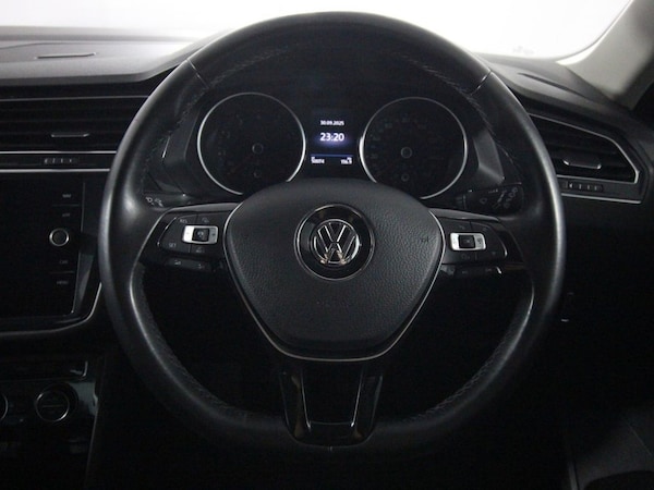 Used Volkswagen Tiguan 2018 for sale - 75384079: Photo 14