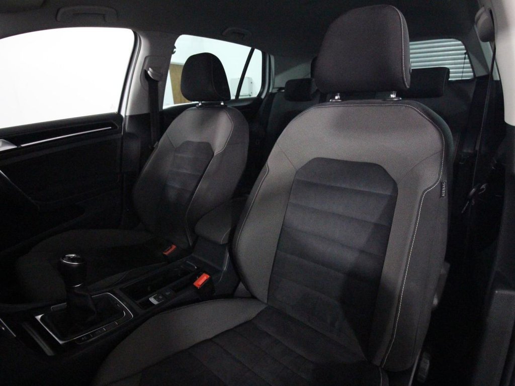 Used Volkswagen Golf 2015 for sale - 76496677: Photo 12