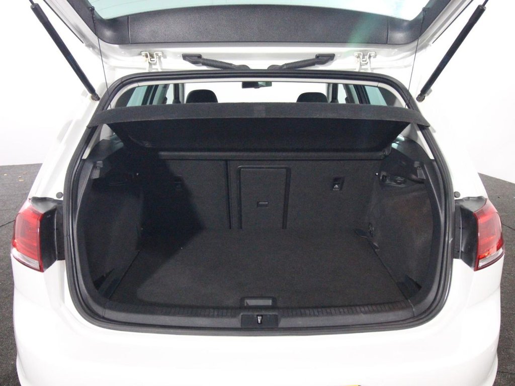 Used Volkswagen Golf 2015 for sale - 76496677: Photo 18