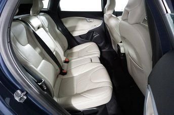 Used Volvo V40 2015 for sale - 77436513: Photo 18