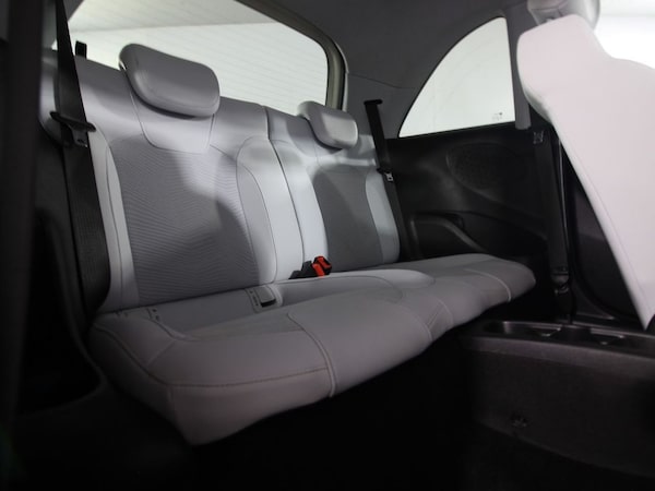 Used Vauxhall ADAM 2015 for sale - 75242356: Photo 16