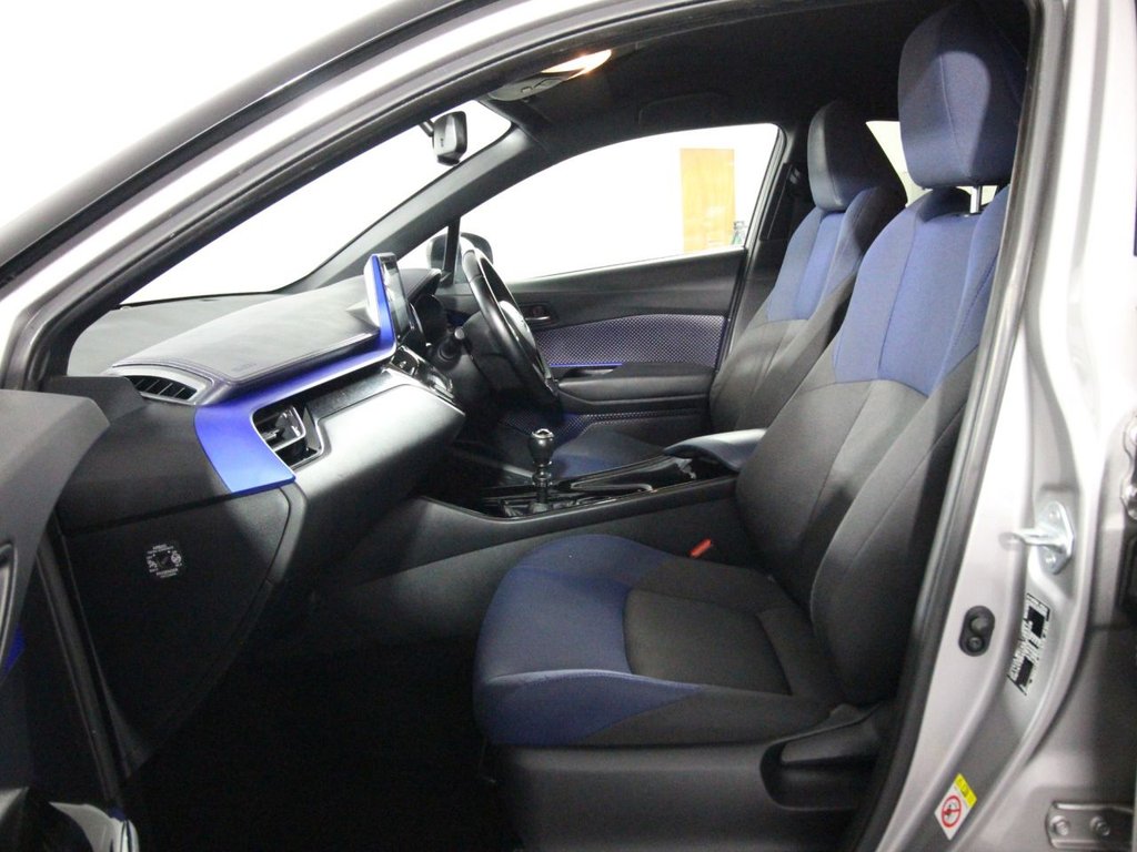 Used Toyota C-HR 2016 for sale - 77669023: Photo 11