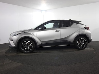 Used Toyota C-HR 2016 for sale - 77669023: Photo