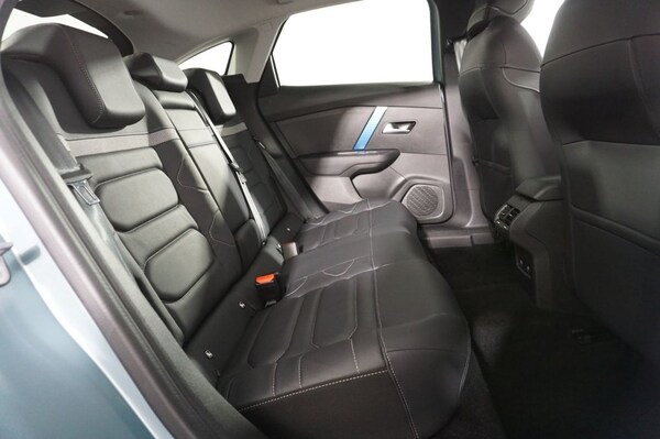 Used Citroen e-C4 2023 for sale - 72800367: Photo 22