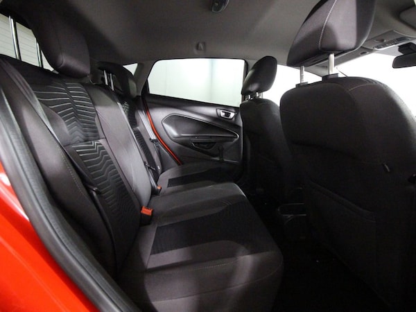 Used Ford Fiesta 2015 for sale - 76057048: Photo 15