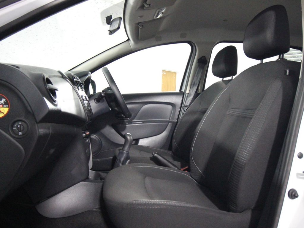 Used Dacia Sandero 2017 for sale - 76496252: Photo 11