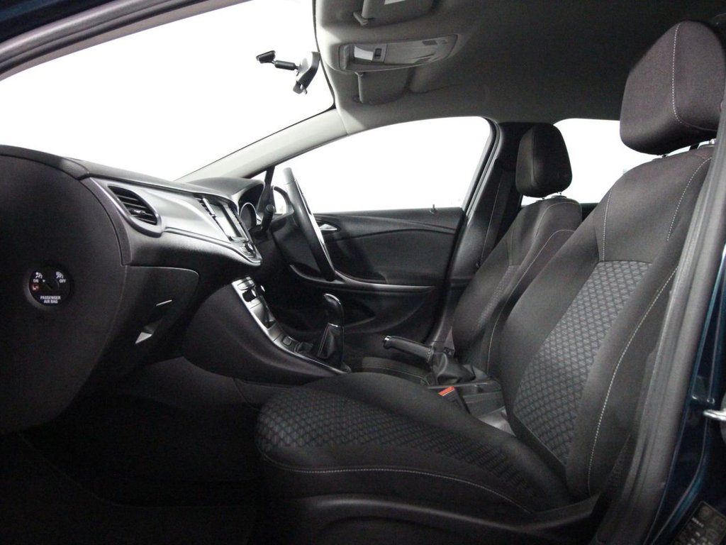Used Vauxhall Astra 2018 for sale - 76297065: Photo 11