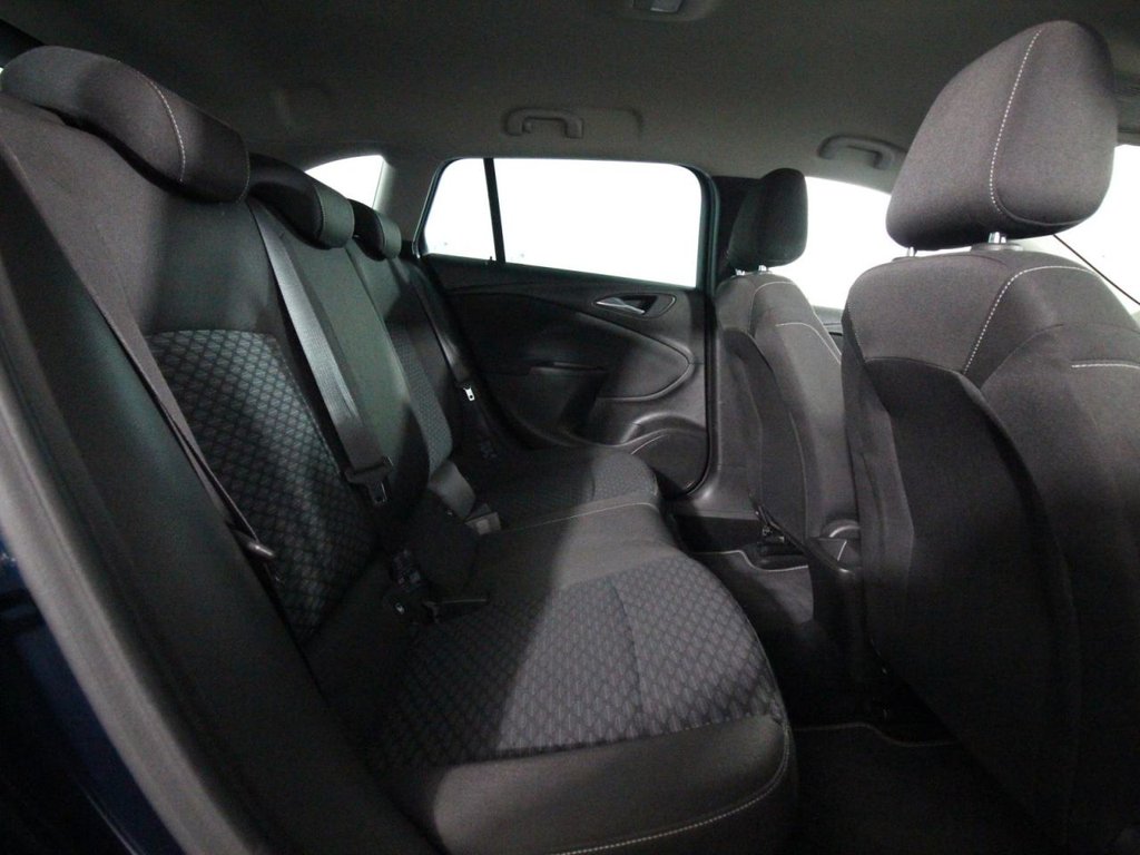 Used Vauxhall Astra 2018 for sale - 76297065: Photo 16