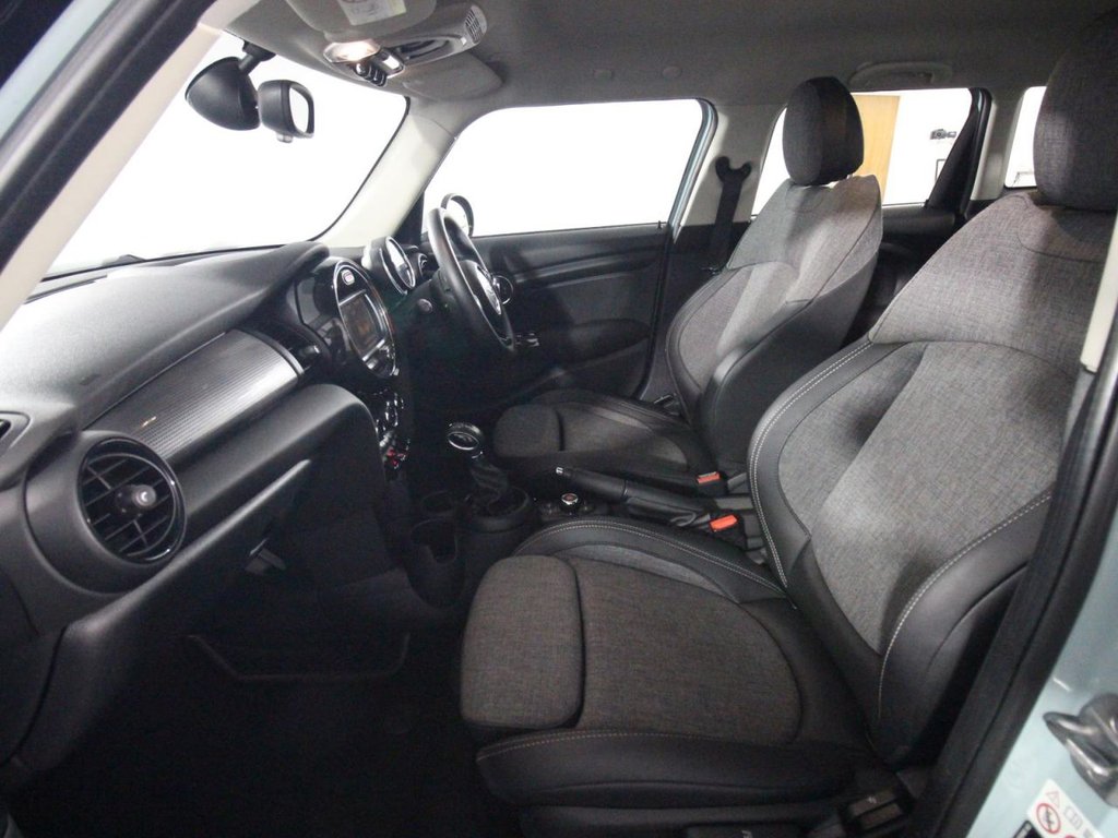 Used MINI Hatch 2018 for sale - 76883298: Photo 11