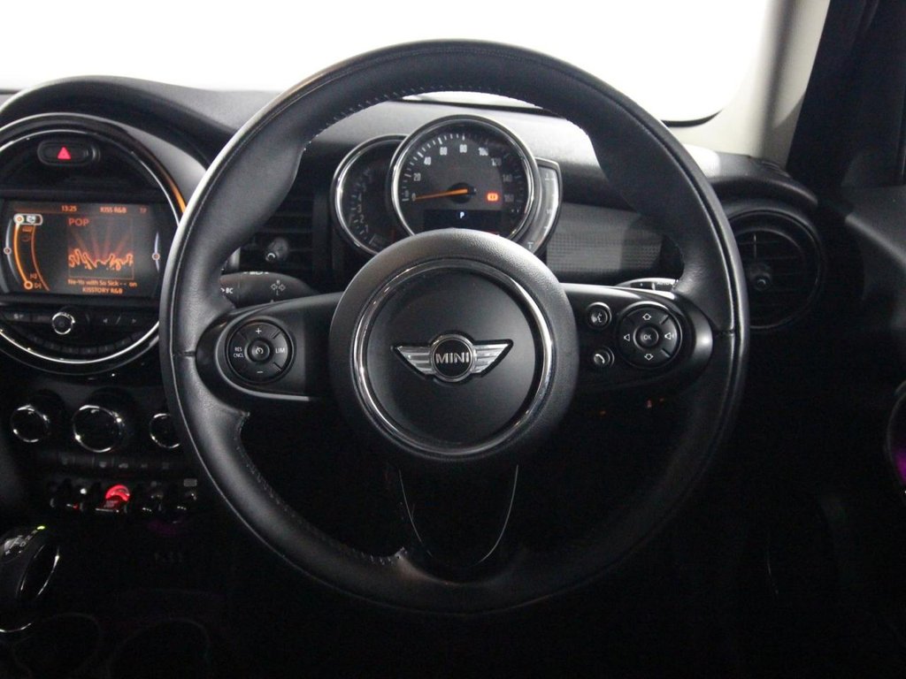 Used MINI Hatch 2018 for sale - 76883298: Photo 14