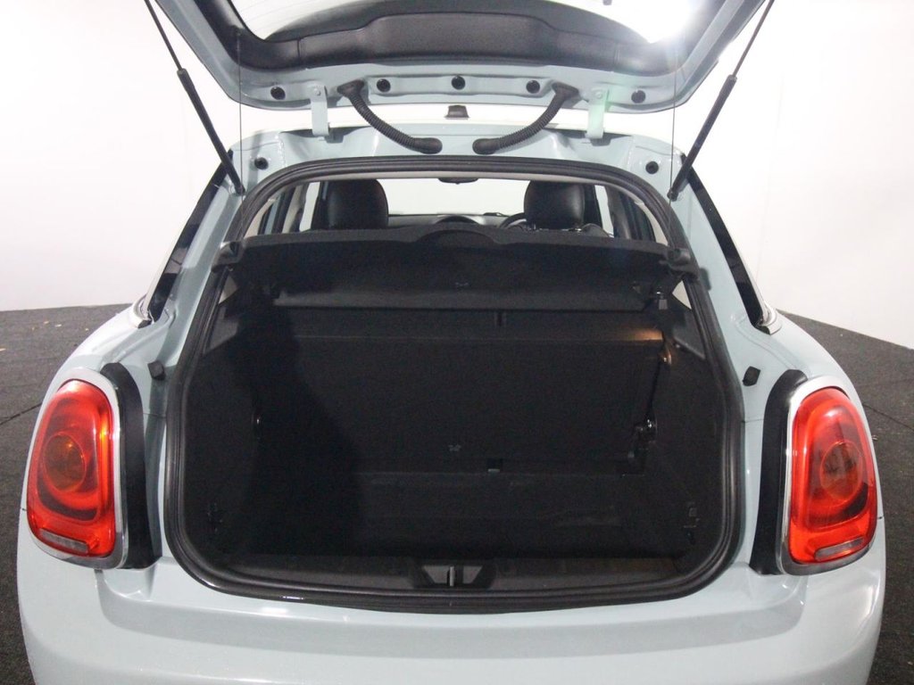 Used MINI Hatch 2018 for sale - 76883298: Photo 17