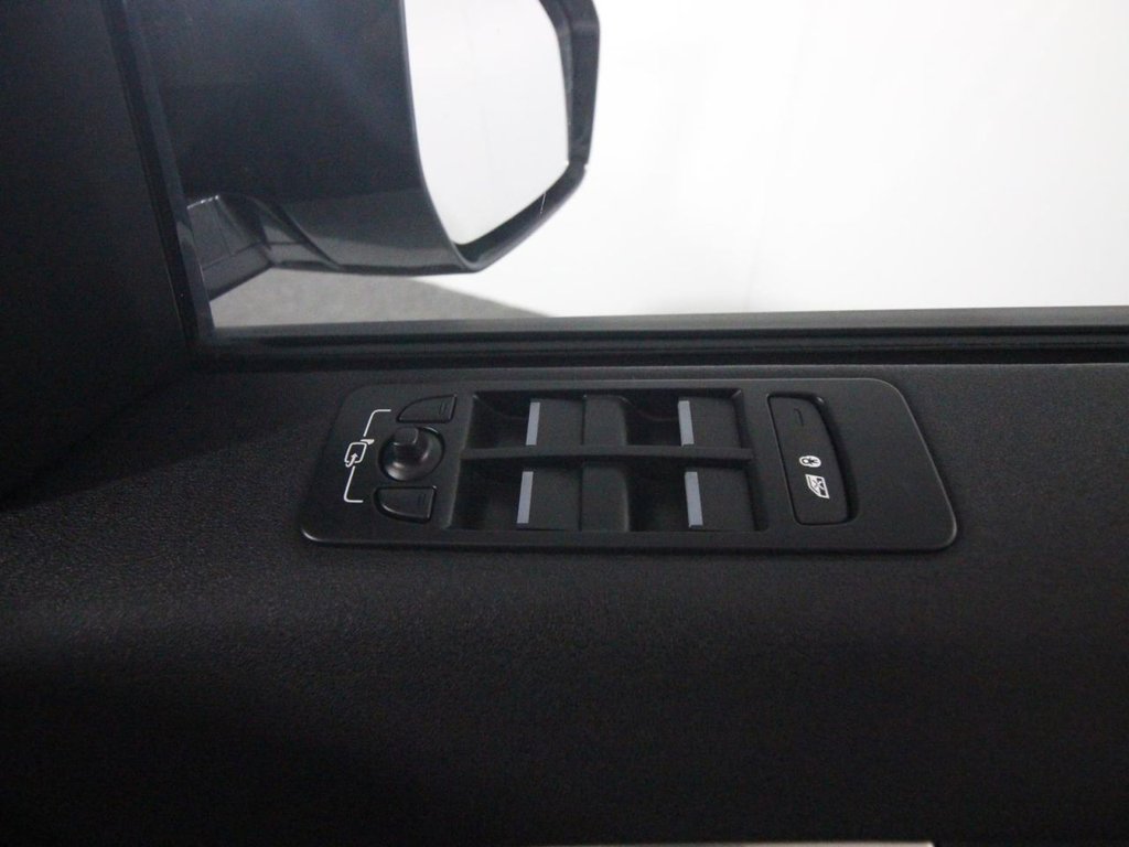 Used Land Rover Discovery Sport 2017 for sale - 78016778: Photo 18