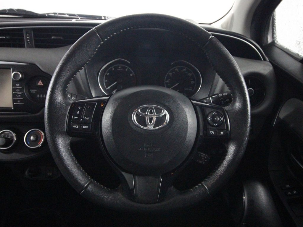 Used Toyota Yaris 2018 for sale - 76039503: Photo 14