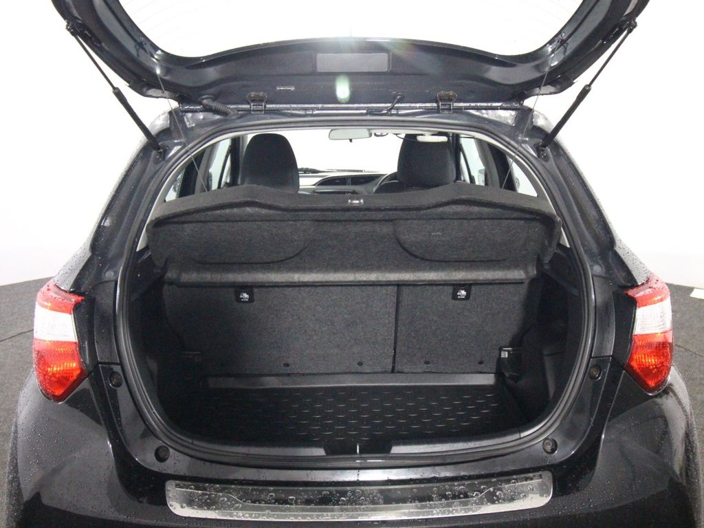 Used Toyota Yaris 2018 for sale - 76039503: Photo 16