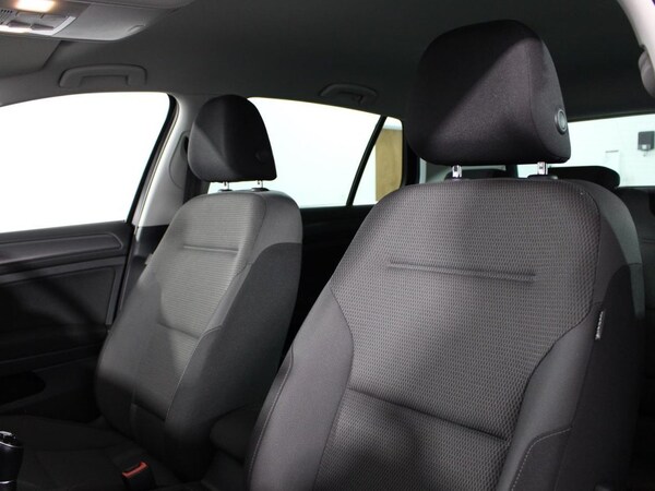 Used Volkswagen Golf 2020 for sale - 74296028: Photo 12