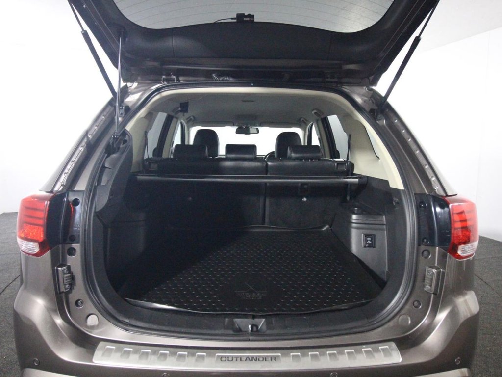 Used Mitsubishi Outlander 2018 for sale - 77571823: Photo 17