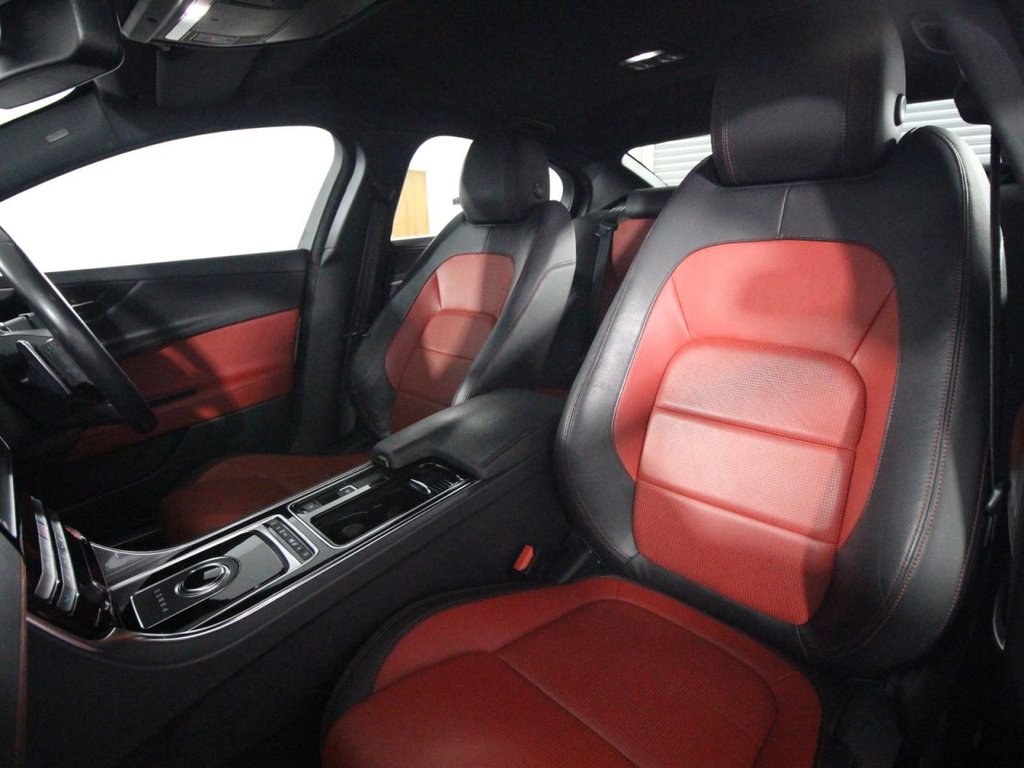 Used Jaguar XE 2018 for sale - 77571577: Photo 12