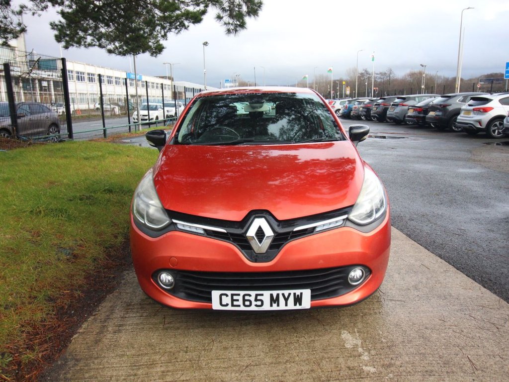 Used Renault Clio 2015 for sale - 77275737: Photo 2