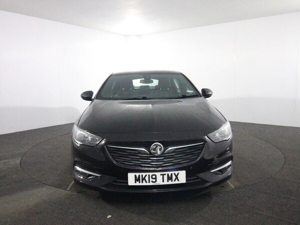 Used Vauxhall Insignia 2019 for sale - 75642149: Photo 2