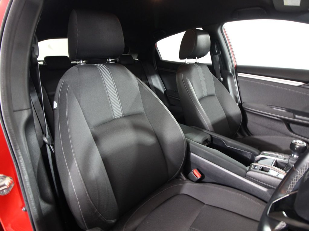 Used Honda Civic 2019 for sale - 76292010: Photo 10