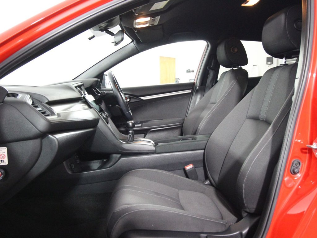 Used Honda Civic 2019 for sale - 76292010: Photo 11