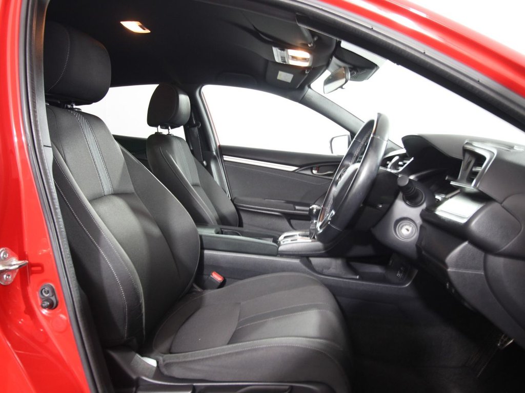 Used Honda Civic 2019 for sale - 76292010: Photo 9