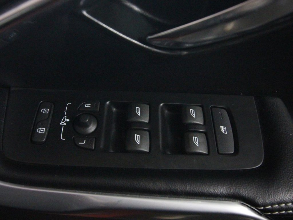 Used Volvo V40 2018 for sale - 77521254: Photo 17