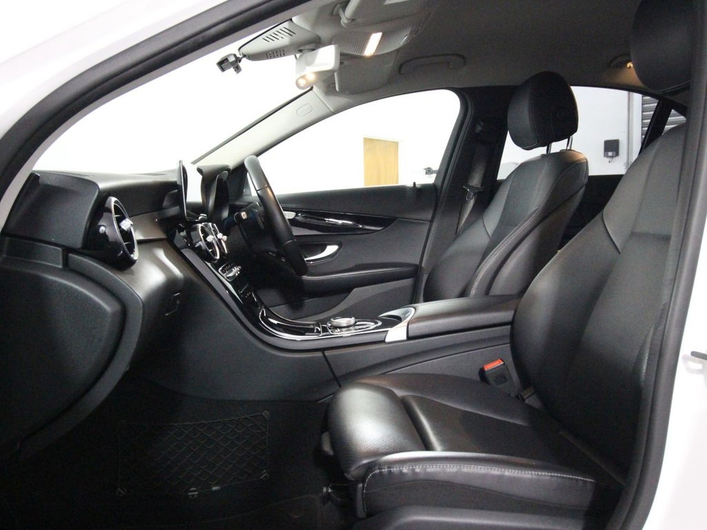 Used Mercedes-Benz C Class 2018 for sale - 76333547: Photo 11