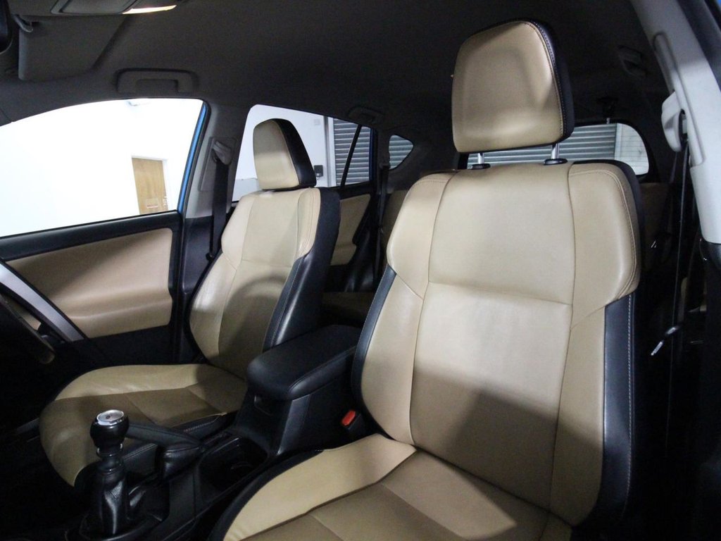 Used Toyota RAV4 2016 for sale - 76417941: Photo 12