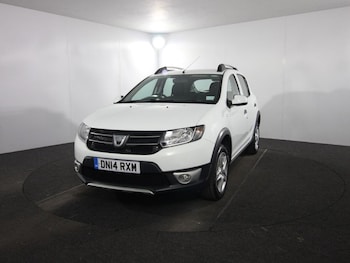 Used Dacia Sandero Stepway 2014 for sale - 75037698: Photo